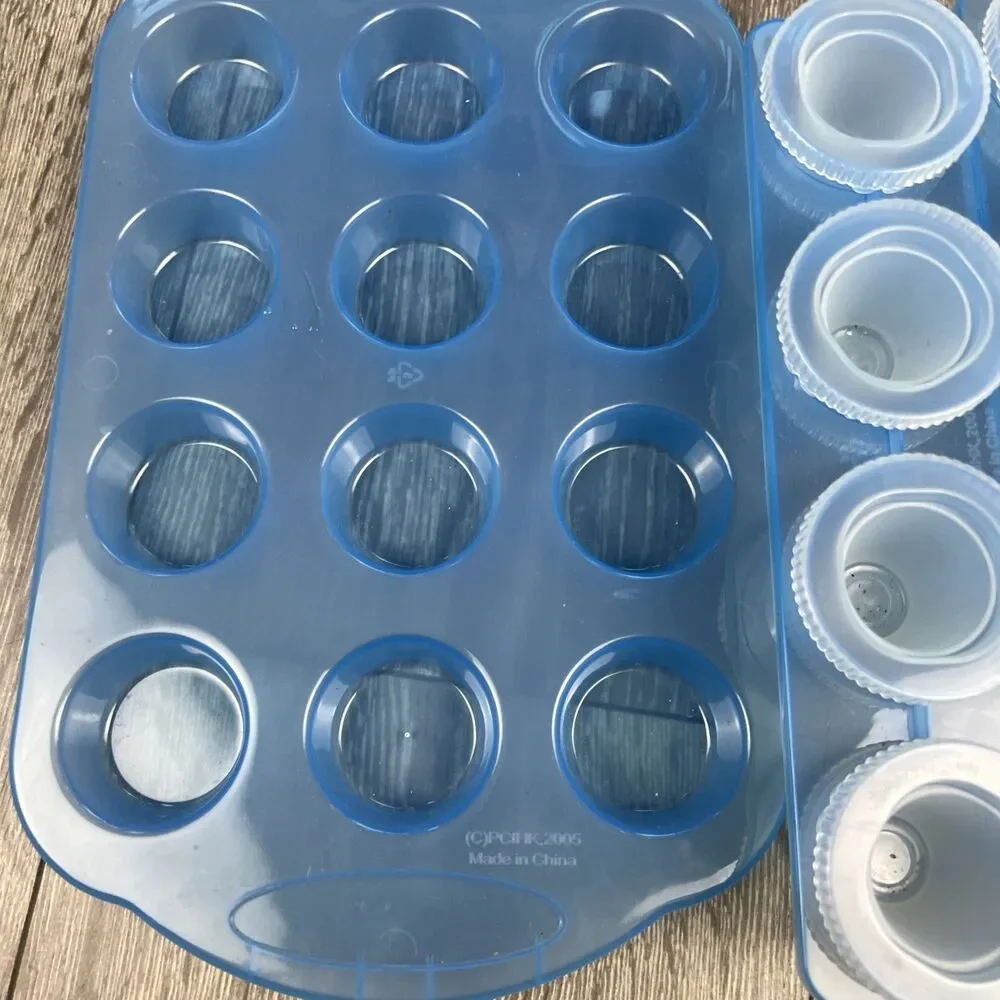 12-Piece Shot Glass Ice Cube Mold Set -blue Jello Shots